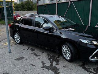 2021 Toyota Camry VIII (XV70) Рестайлинг, чёрный, 2250000 рублей, вид 2