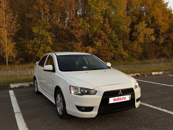 2008 Mitsubishi Lancer X, белый, 770000 рублей - вид 3