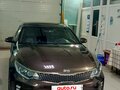 2017 Kia Optima IV, коричневый - вид 2