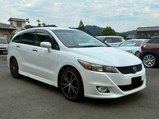 2014 Honda Stream II Рестайлинг, белый, 1040000 рублей, вид 3