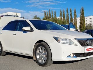 2014 Toyota Camry VII (XV50), белый, 1450000 рублей, вид 3