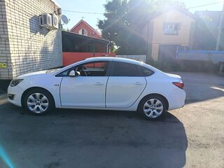 2014 Opel Astra J Рестайлинг, белый, 930000 рублей, вид 5