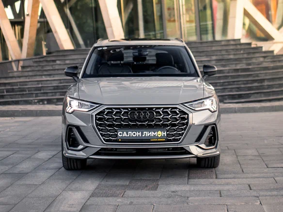 2026 Audi Q3 35 TFSI II (F3), серый, 3850000 рублей - вид 4