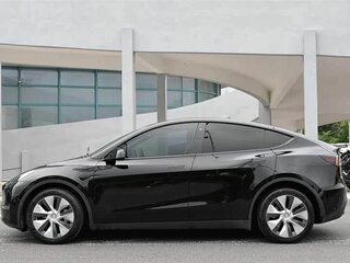 2021 Tesla Model Y Long Range I, чёрный, 6000777 рублей, вид 3