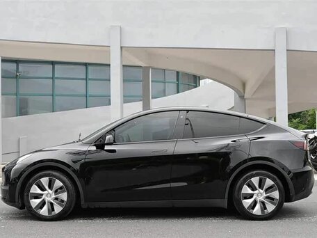 2021 Tesla Model Y Long Range I, чёрный, 6000777 рублей, вид 3