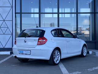 2011 BMW 1 серии 116i I (E81/E82/E87/E88) Рестайлинг, белый, 679000 рублей, вид 5