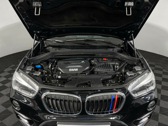 2017 BMW X1 20i xDrive II (F48), чёрный, 1870000 рублей - вид 9