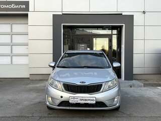 2014 Kia Rio 4-speed III, серебристый, 659000 рублей, вид 2