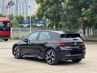 2026 Arcfox Beta T1 42.3 kWh, чёрный, 2100100 рублей, вид 4