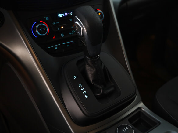 2019 Ford Kuga II Рестайлинг, чёрный, 1759046 рублей - вид 19