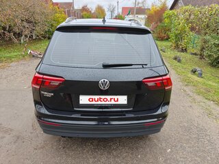 2020 Volkswagen Tiguan II, чёрный, 2000000 рублей, вид 4