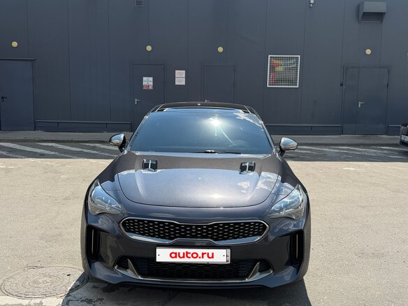 2018 Kia Stinger I, серый, 2300000 рублей - вид 1
