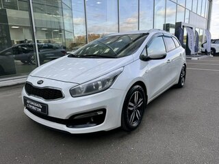 2018 Kia Ceed II Рестайлинг, белый, 1180000 рублей, вид 2