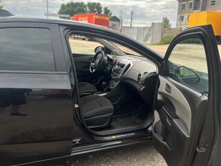 2013 Chevrolet Aveo II, чёрный, 550000 рублей, вид 2