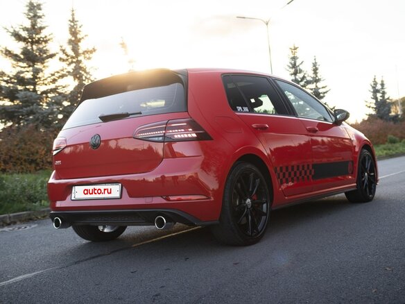 2020 Volkswagen Golf GTI VIII, пурпурный, 2395000 рублей - вид 8