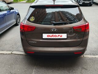 2018 Kia Ceed II Рестайлинг, коричневый, 1450000 рублей, вид 3