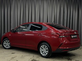 2021 Hyundai Solaris II Рестайлинг, красный, 1319777 рублей, вид 4
