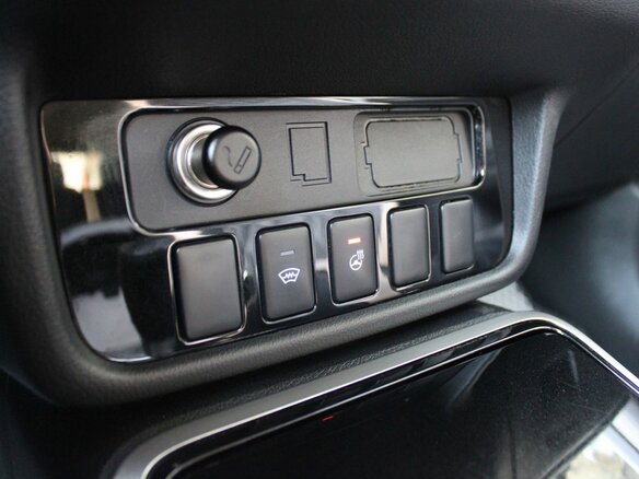 2018 Mitsubishi Outlander III Рестайлинг 2, белый, 1999000 рублей - вид 15
