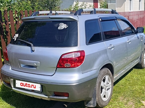 2007 Mitsubishi Outlander I, серебристый, 650000 рублей - вид 1