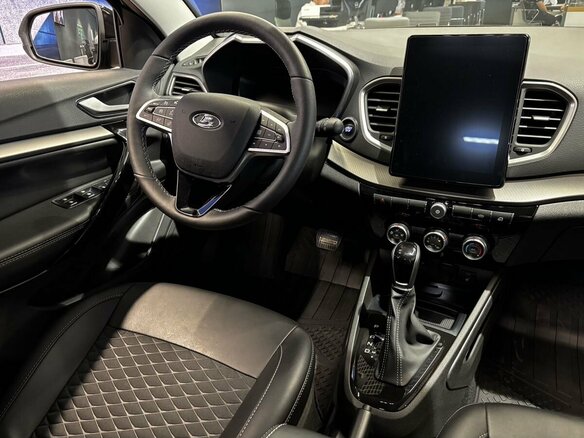 2026 Lada (ВАЗ) Vesta SW I Рестайлинг (NG), чёрный, 1815000 рублей - вид 12