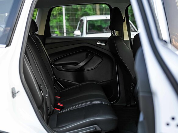 2018 Ford Kuga II Рестайлинг, белый - вид 9