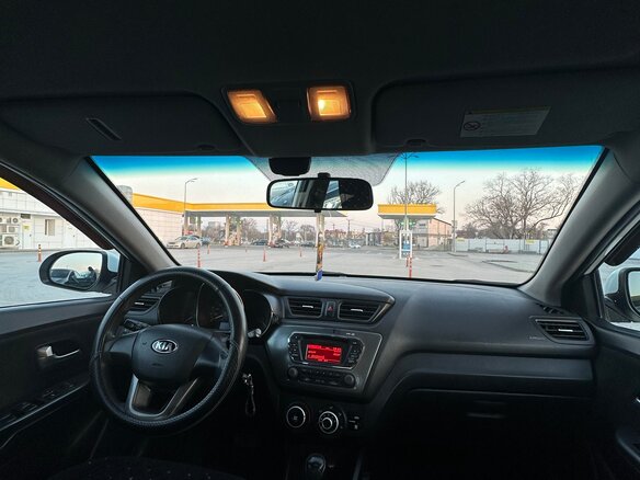 2013 Kia Rio 4-speed III, белый, 780000 рублей - вид 10