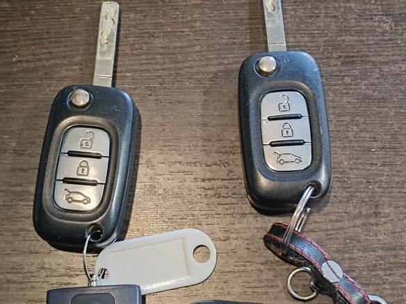 2012 Renault Megane III Рестайлинг, белый, 690000 рублей - вид 32