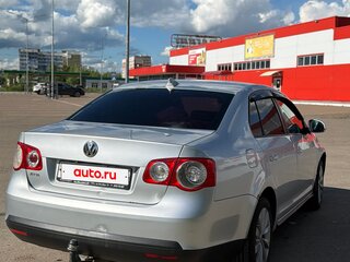 2008 Volkswagen Jetta V, серебристый, 450000 рублей, вид 4