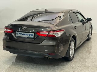 2021 Toyota Camry VIII (XV70), коричневый, 3005000 рублей, вид 4