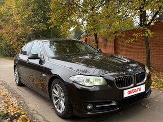 2013 BMW 5 серии 520i VI (F10/F11/F07) Рестайлинг, коричневый, 1950000 рублей, вид 1