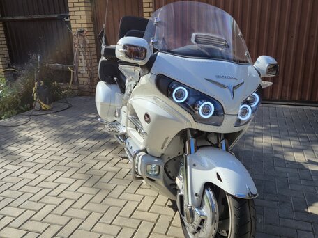 2012 Honda GL 1800 Gold Wing, белый, 2300000 рублей, вид 3