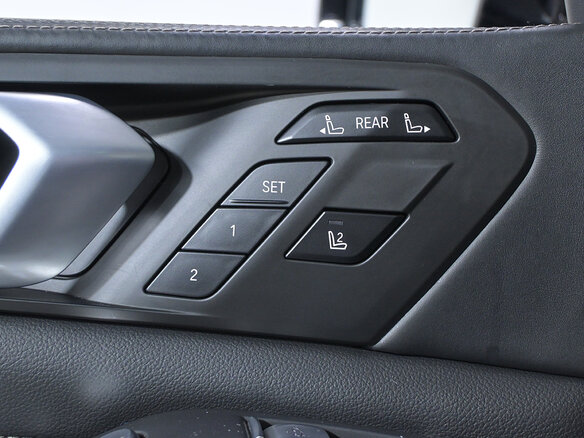 2020 BMW X7 30d I (G07), чёрный, 7250000 рублей - вид 16