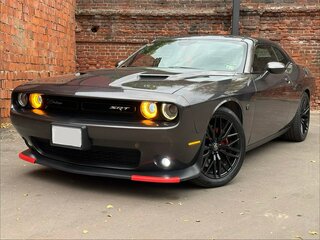 2016 Dodge Challenger III Рестайлинг 2, коричневый, 3500000 рублей, вид 1
