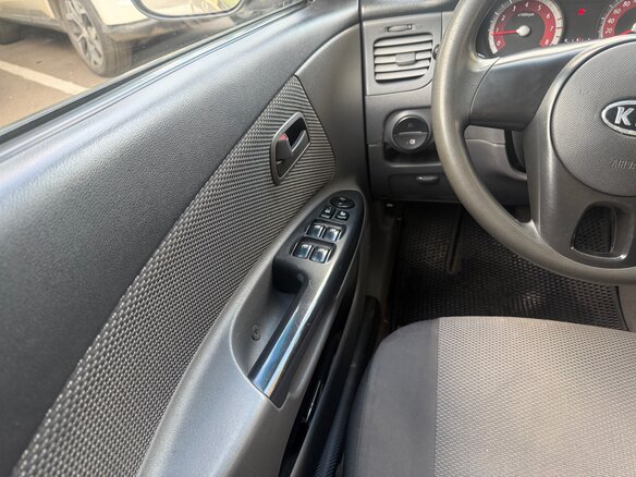 2011 Kia Rio II Рестайлинг, серебристый, 430000 рублей - вид 12