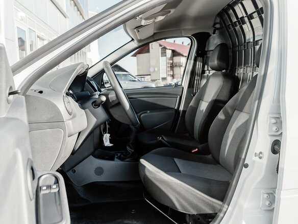 2026 Lada (ВАЗ) Largus I Рестайлинг, белый - вид 11