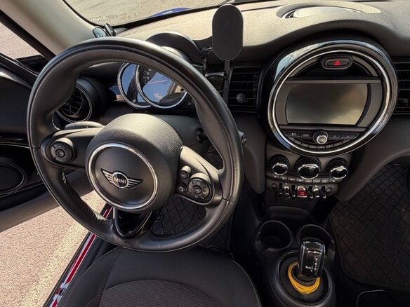 2018 Mini Hatch Cooper III (F55/F56) Рестайлинг, синий, 2050000 рублей - вид 7