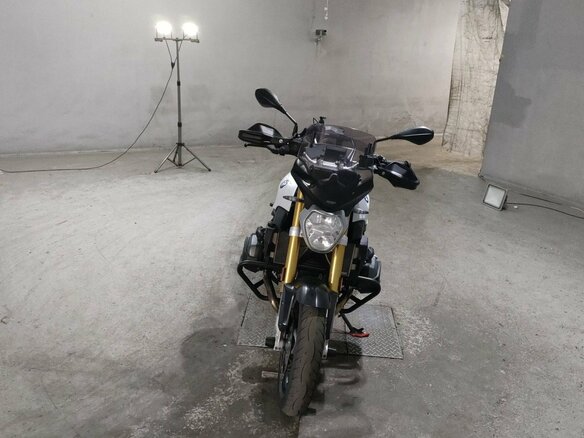 2018 BMW R 1200 R, белый, 840000 рублей - вид 2