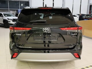 2026 Toyota Highlander IV (XU70), чёрный, 5800000 рублей, вид 5