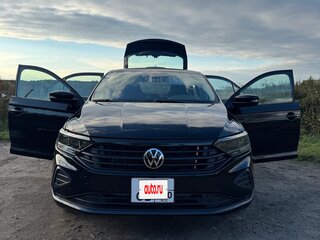 2022 Volkswagen Polo VI, чёрный, 1300000 рублей, вид 4
