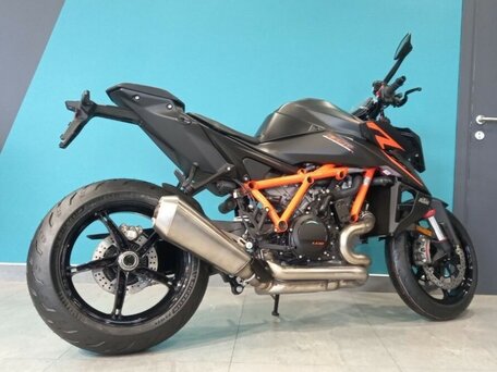 2025 KTM 1390 Super Duke R, чёрный, 2450000 рублей, вид 5