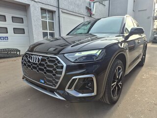 2024 Audi Q5 L 40 TFSI II (FY) Рестайлинг, чёрный, 4850000 рублей, вид 2