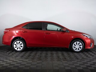 2013 Toyota Corolla XI (E160, E170, E180), красный, 1070000 рублей, вид 5