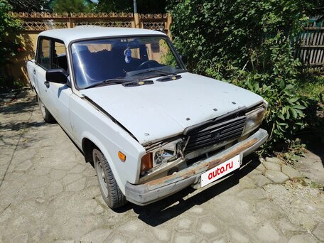2002 Lada (ВАЗ) 2107, белый, 110000 рублей, вид 1