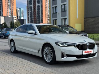 2022 BMW 5 серии 520i VII (G30/G31/G38) Рестайлинг, белый, 4950000 рублей, вид 4