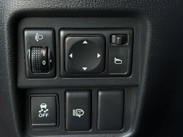 2011 Nissan Juke I, красный, 970000 рублей - вид 17