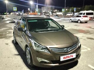 2015 Hyundai Solaris I Рестайлинг, коричневый, 850000 рублей, вид 3