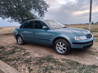 1998 Volkswagen Passat B5, зелёный, 301000 рублей, вид 3