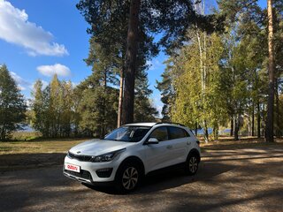 2020 Kia Rio X-Line IV, белый, 1700000 рублей, вид 4