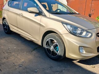 2011 Hyundai Solaris I, бежевый, 620000 рублей, вид 5