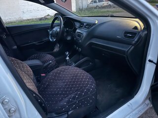 2016 Kia Rio III Рестайлинг, белый, 495000 рублей, вид 4